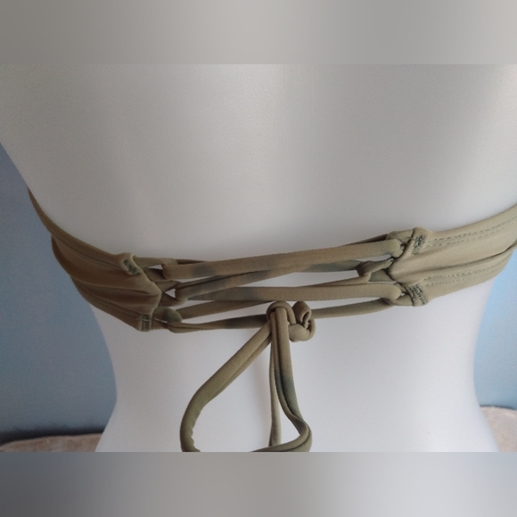 EUC SO women's size XS green crochet pattern bikini top - Picture 4 of 5